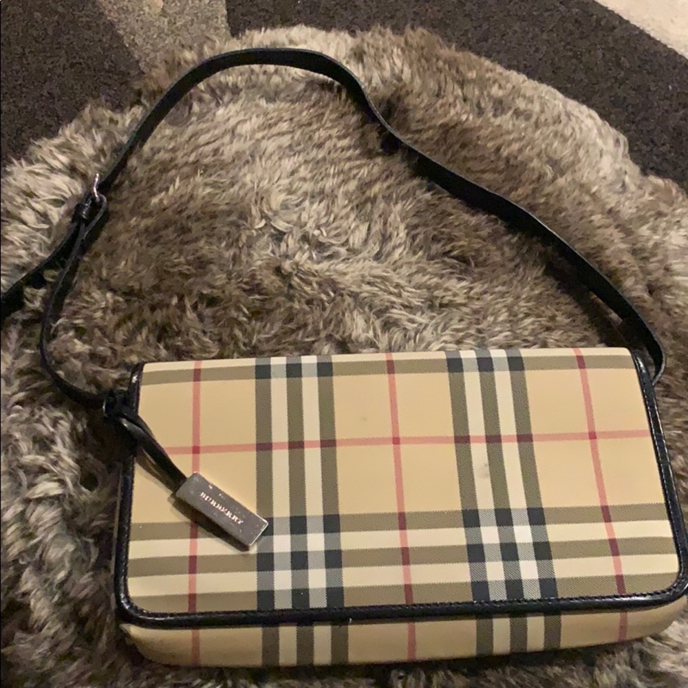 AUTHENTIC BURBERRY SHOULDER BAG!